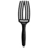 Изображение Olivia Garden, Щетка для укладки волос Fingerbrush Medium в интернет-магазине Цирюльник